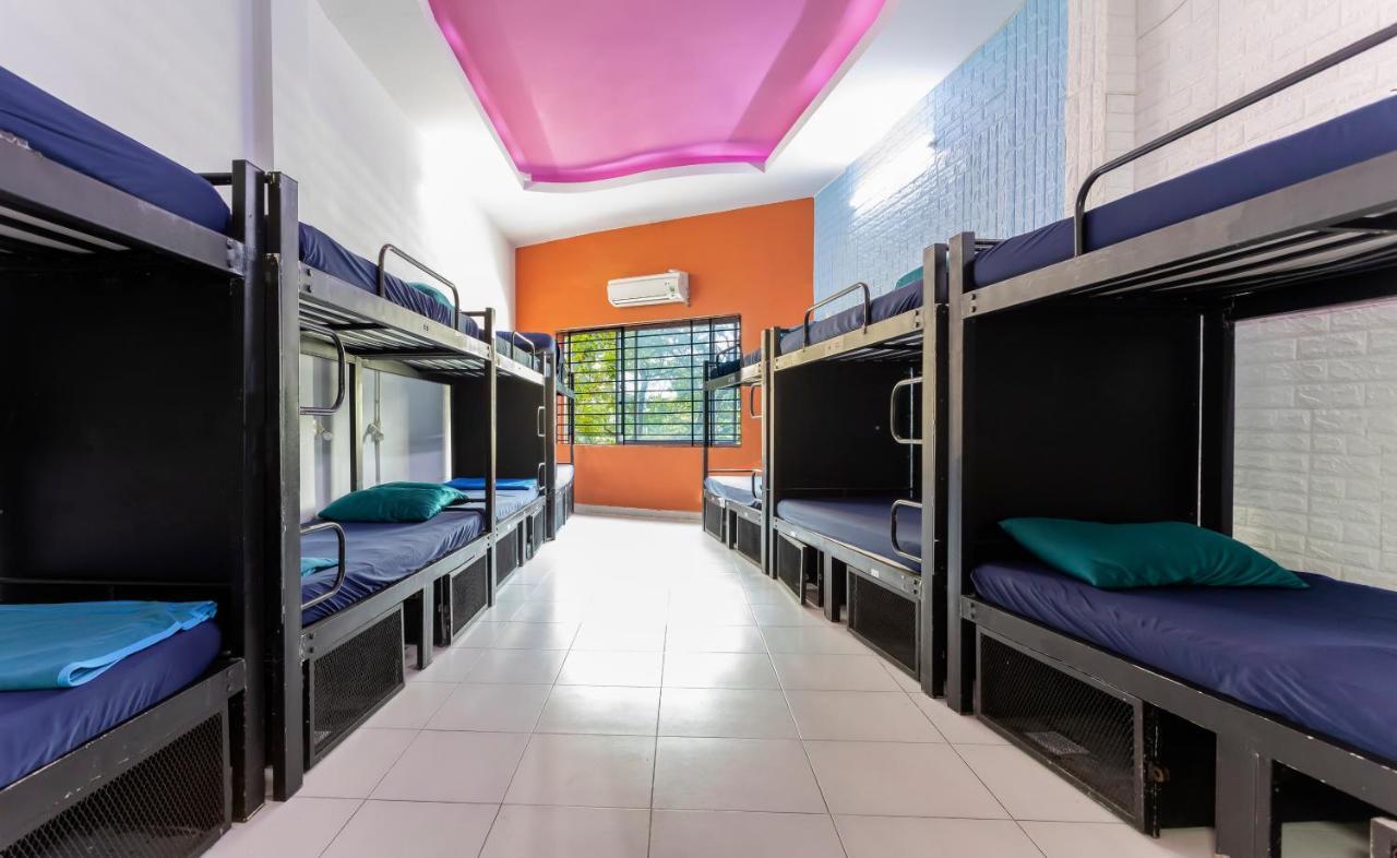 Hangout Hostel Hcm (Adults Only) Ho Si Minh-város Kültér fotó